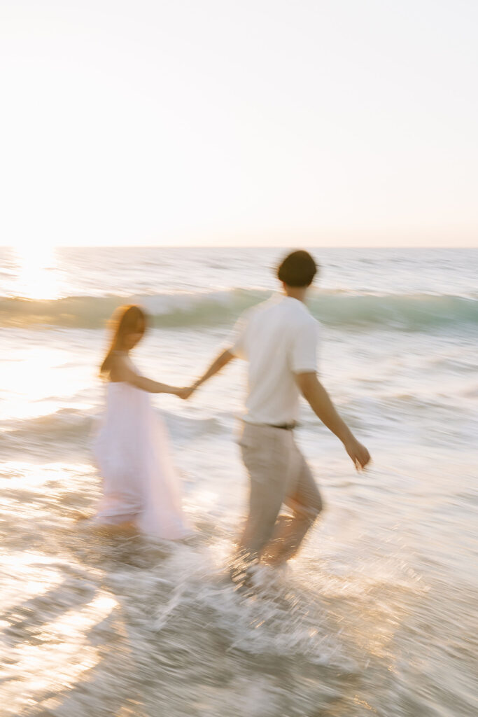 Oahu-hawaii-photographer-elopement-wedding-beach-sunset-sunrise-photoshoot-in-hawaii-couples-photoshoot-intimate-sunrise-sarah-doucet-photography-north-shore-beach