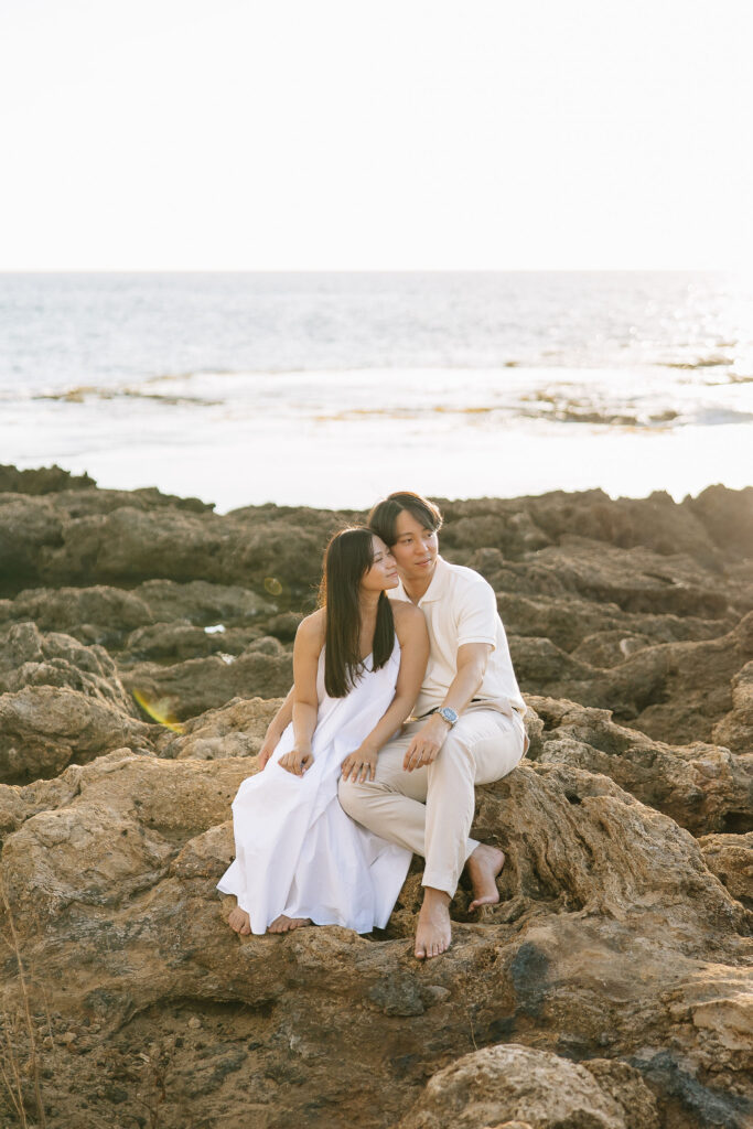 Oahu-hawaii-photographer-elopement-wedding-beach-sunset-sunrise-photoshoot-in-hawaii-couples-photoshoot-intimate-sunrise-sarah-doucet-photography-north-shore-beach