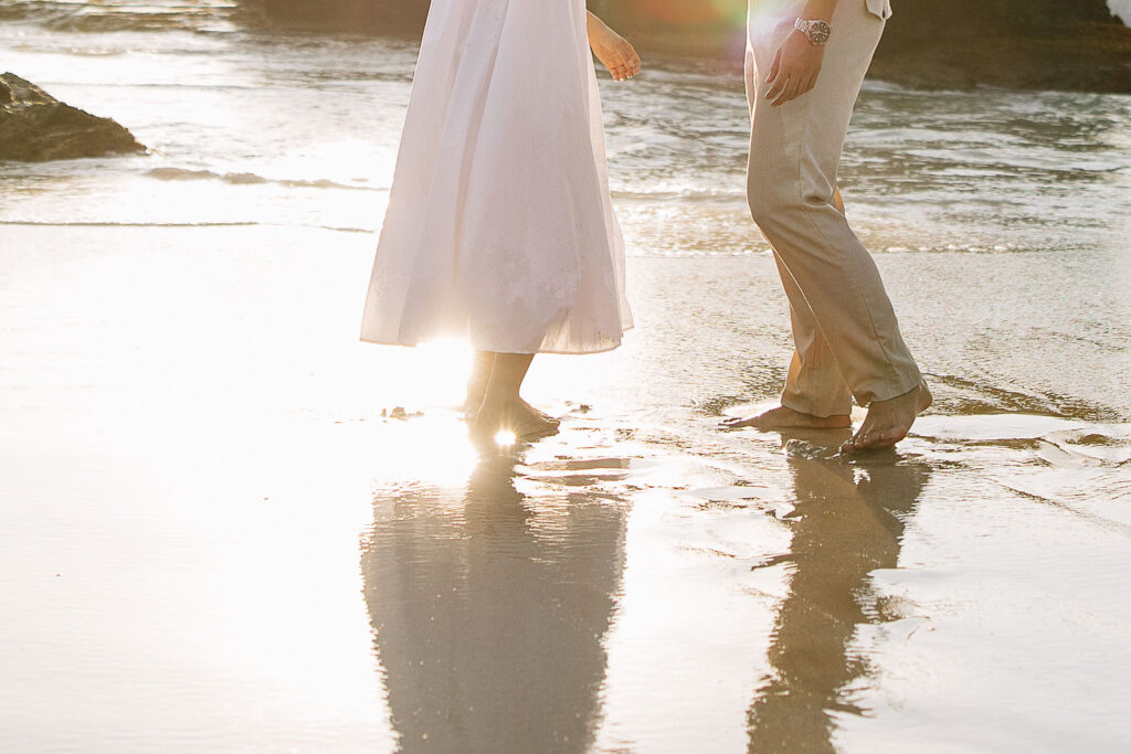 Oahu-hawaii-photographer-elopement-wedding-beach-sunset-sunrise-photoshoot-in-hawaii-couples-photoshoot-intimate-sunrise-sarah-doucet-photography-north-shore-beach